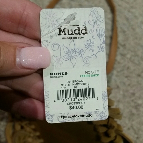 Mudd tan fringe passport bag - Picture 2 of 6